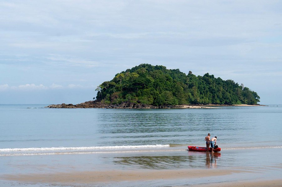 Ko Phra Thong, Thailand