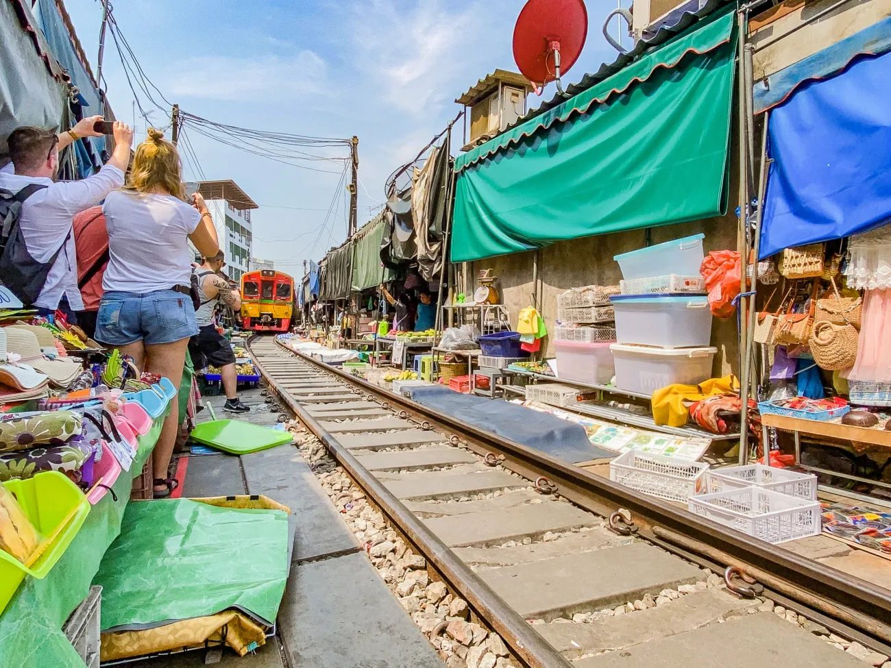 Mae Klong Railway Market 