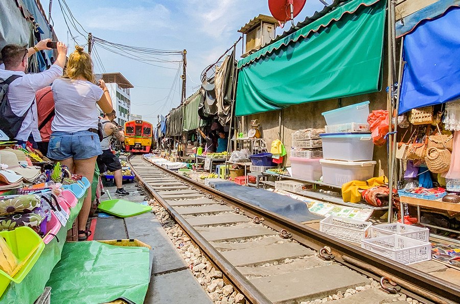 Mae Klong Railway Market 